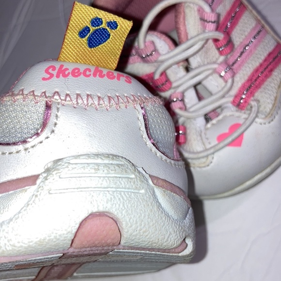 Skechers Dog Sneakers + Free Gift - Picture 5 of 5